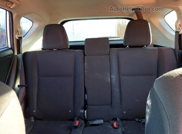JTMZFREV6HD100218 2017 TOYOTA RAV4 White Հետևի նստատեղերի տեսք