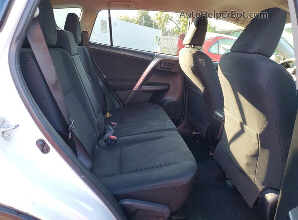 JTMZFREV6HD100218 2017 TOYOTA RAV4 White Սալոնի հետևի տեսք