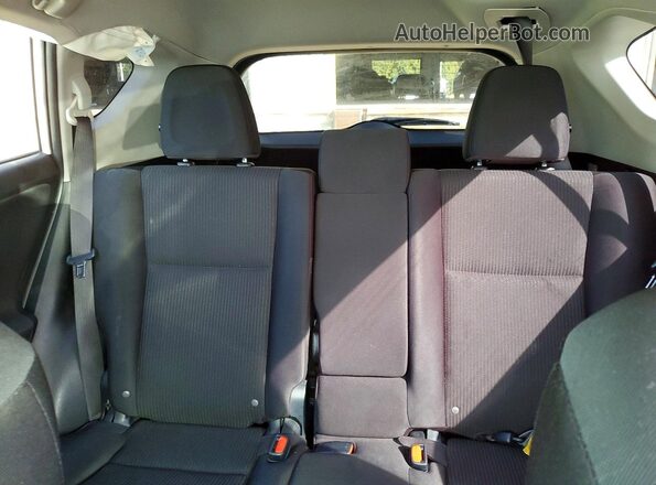 JTMZFREV7GJ082814 2016 TOYOTA RAV4 Белый Вид задних сидений
