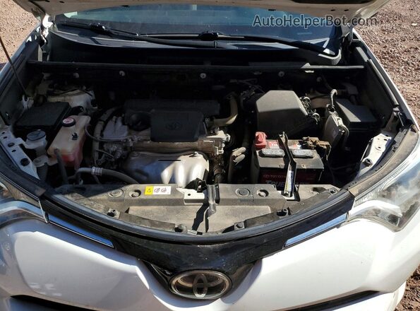 JTMZFREV7HJ716592 2017 TOYOTA RAV4 White Вид підкапотного простору