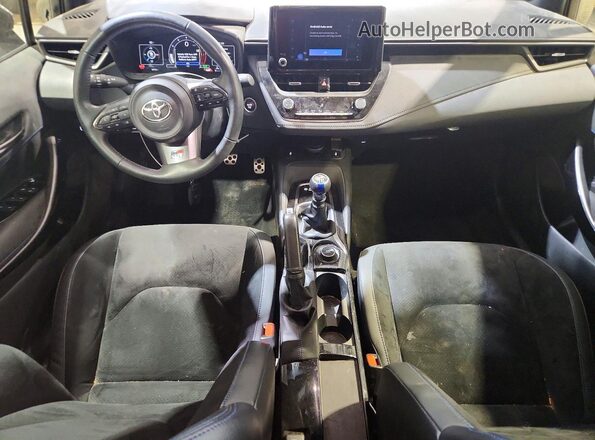 JTNABAAE7RA012440 2024 TOYOTA GR White წინა პანელის ხედი