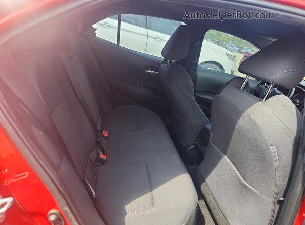 JTNB4MBE5M3118266 2021 TOYOTA COROLLA Red Widok tylnych siedzeń