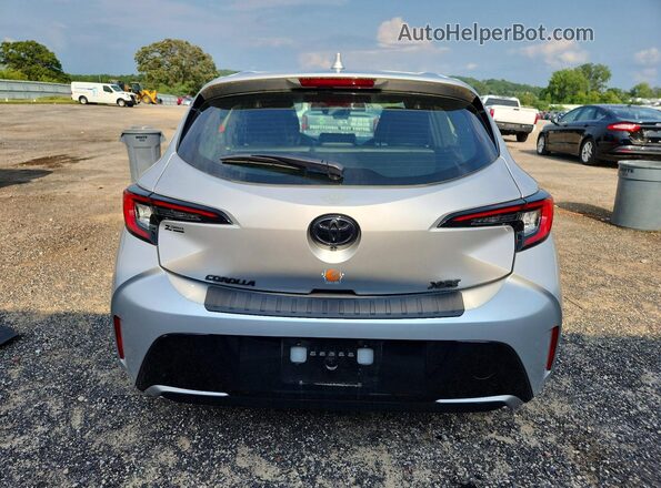 JTNC4MBE3P3203437 2023 TOYOTA COROLLA Серебряный Вид сзади