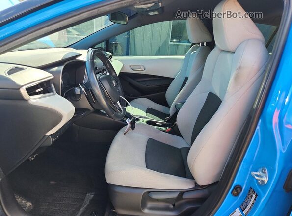 JTND4MBE3M3134202 2021 TOYOTA COROLLA Blue Front interior view