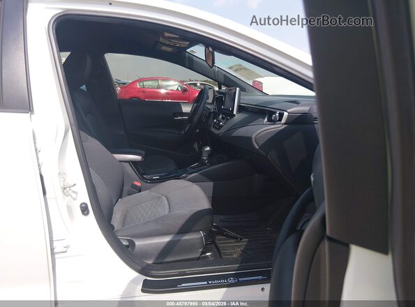 JTND4MBE4N3178436 2022 TOYOTA COROLLA White Vista interior delantera