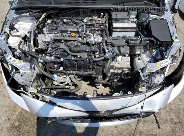 JTND4MBE4S3241904 2025 TOYOTA COROLLA Silver Widok wnętrza z tyłu