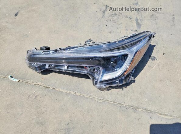 JTND4MBE7P3193340 2023 TOYOTA COROLLA Red Շարժիչի բաժամունքի տեսք