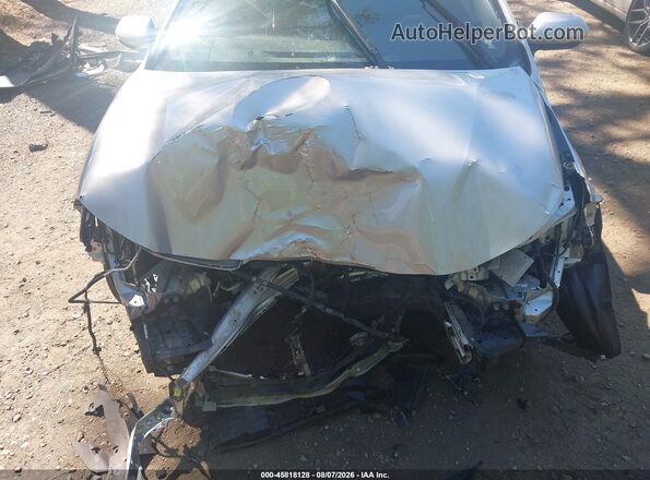 JTNK4RBE0K3039193 2019 TOYOTA COROLLA Серебряный Вид спереди