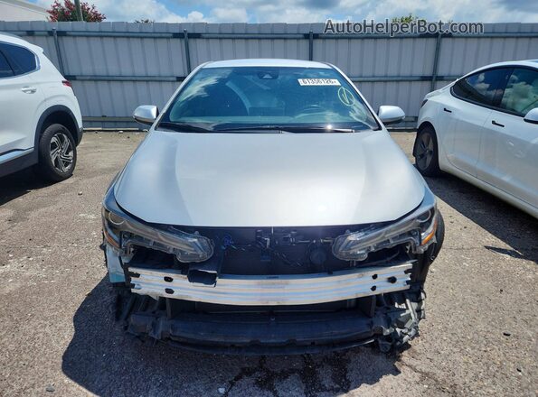JTNK4RBE3K3045926 2019 TOYOTA COROLLA Серебряный Вид спереди