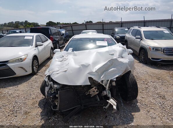 JTNK4RBEXK3054395 2019 TOYOTA COROLLA White Вид панелі приладів