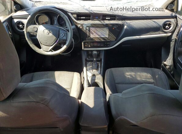 JTNKARJE2HJ532808 2017 TOYOTA COROLLA Красный Вид панели приборов