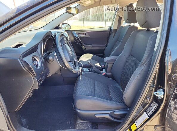 JTNKARJE5HJ543589 2017 TOYOTA COROLLA Черный Вид салона спереди
