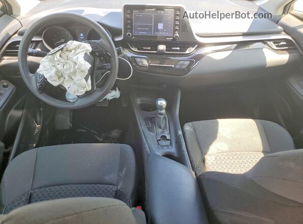JTNKHMBX0M1106818 2021 TOYOTA C-HR White Widok deski rozdzielczej