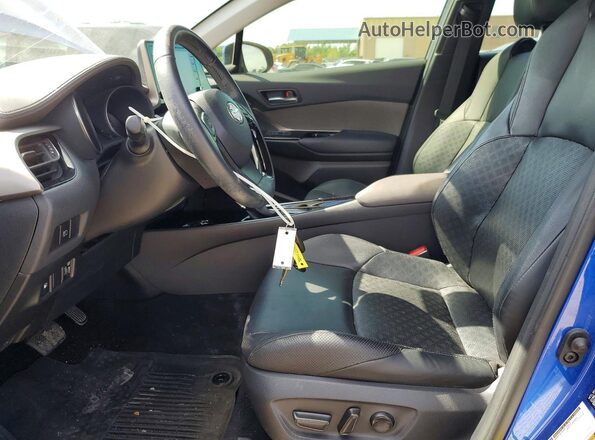 JTNKHMBX0M1107290 2021 TOYOTA C-HR Синий Вид салона спереди