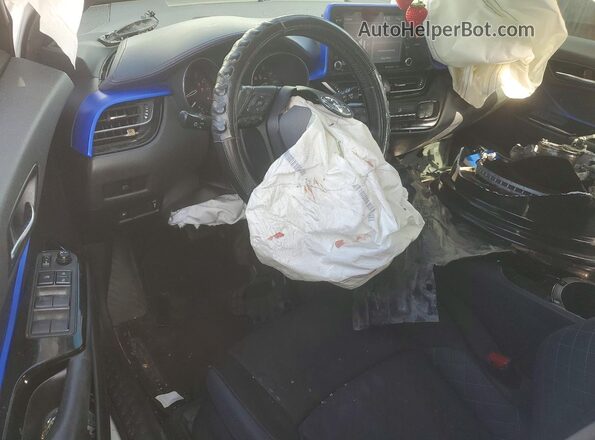 JTNKHMBX1L1063377 2020 TOYOTA C-HR White Widok deski rozdzielczej
