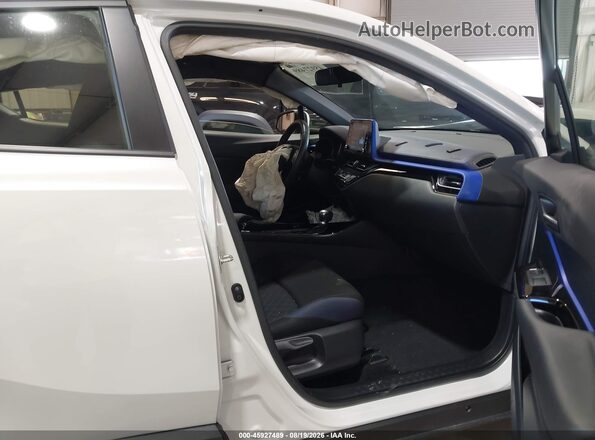 JTNKHMBX4L1070274 2020 TOYOTA C-HR Белый Вид салона спереди