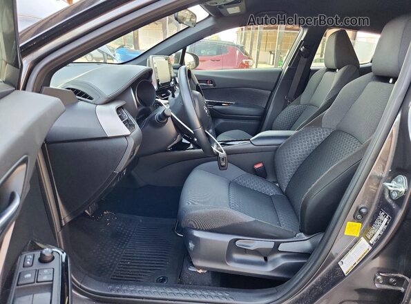 JTNKHMBX4M1098142 2021 TOYOTA C-HR Gray Front interior view