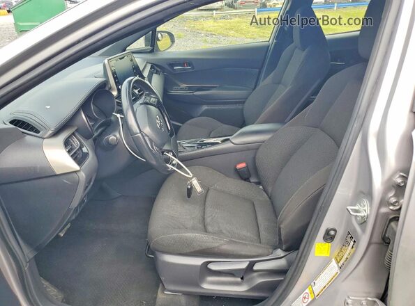 JTNKHMBX5K1034561 2019 TOYOTA C-HR Silver Widok deski rozdzielczej