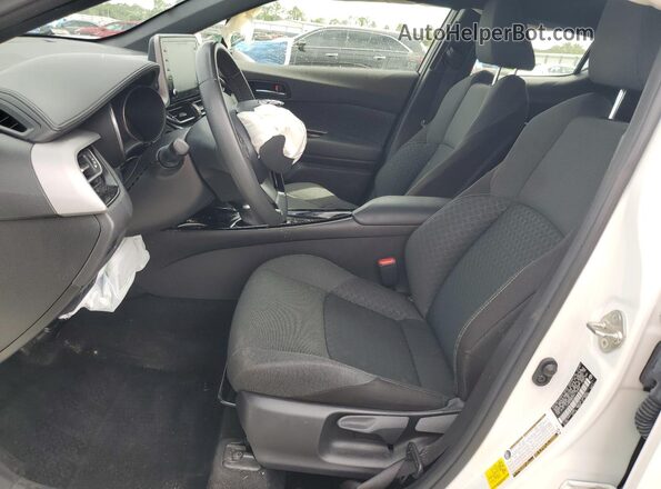 JTNKHMBX5N1134843 2022 TOYOTA C-HR White Widok wnętrza z przodu