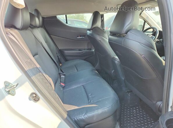 JTNKHMBX7N1130678 2022 TOYOTA C-HR White Widok wnętrza z tyłu