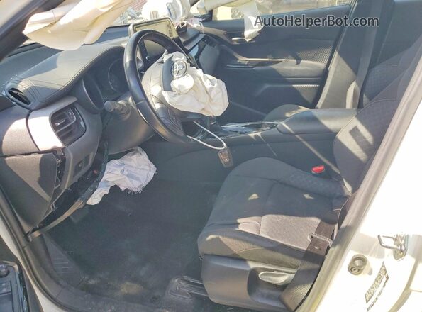 JTNKHMBX8M1125410 2021 TOYOTA C-HR Белый Вид салона спереди