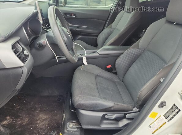 JTNKHMBX9L1070514 2020 TOYOTA C-HR White Widok wnętrza z przodu