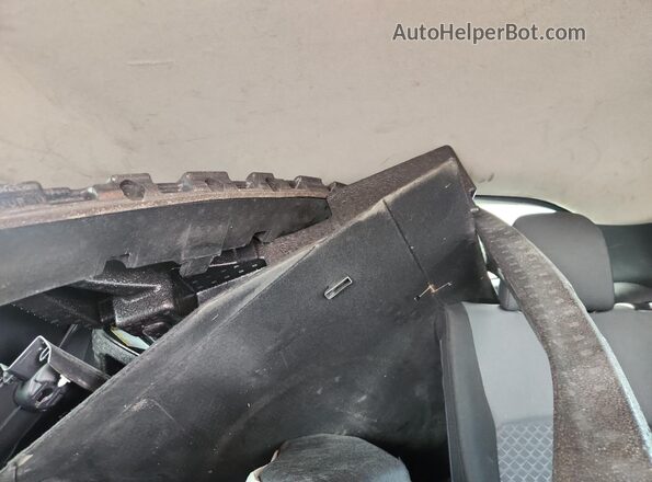 JTNKHMBX9L1070514 2020 TOYOTA C-HR White Widok tylnych siedzeń