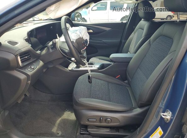 KL47LAE25RB090375 2024 BUICK OTHER Синий Вид салона спереди