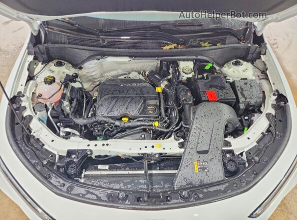 KL47LAEP2TB068398 2026 BUICK OTHER White Vista del compartimento del motor