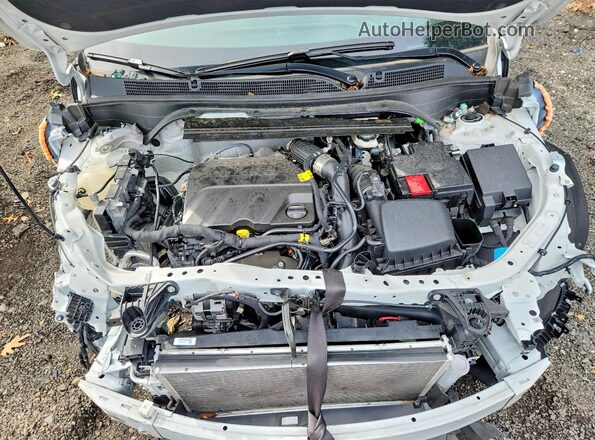 KL47LAEP8SB178113 2025 BUICK OTHER White Вид задньої частини салону
