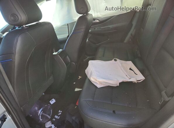 KL47LBEP9SB141769 2025 BUICK OTHER Silver Vista interior trasera
