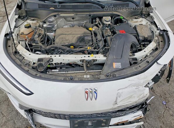 KL47LCEP5SB066302 2025 BUICK OTHER White Vista del compartimento del motor