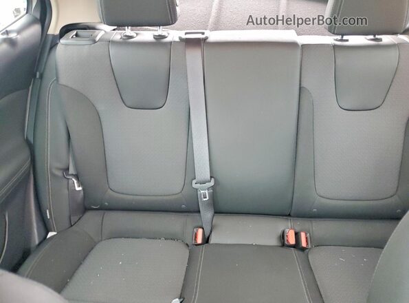 KL4AMBS20RB185276 2024 BUICK ENCORE Silver Հետևի նստատեղերի տեսք