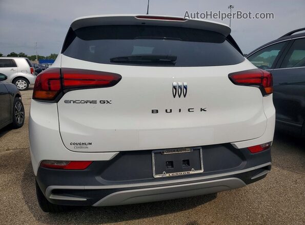 KL4AMBS29RB215424 2024 BUICK ENCORE White Вид ззаду