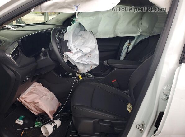 KL4AMBSL6TB131769 2026 BUICK ENCORE White Vista interior delantera