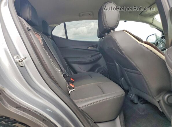 KL4AMBSL8SB217079 2025 BUICK ENCORE Серый Вид задней части салона