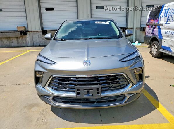 KL4AMBSL8TB117470 2026 BUICK ENCORE Серебряный Вид спереди