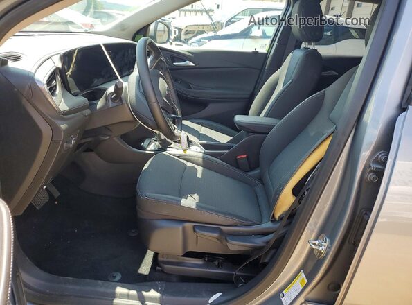 KL4AMBSL8TB117470 2026 BUICK ENCORE Серебряный Вид салона спереди