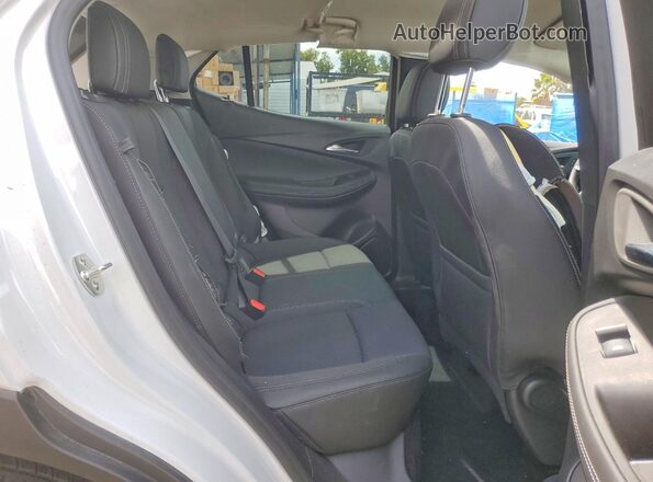 KL4AMBSL8TB126069 2026 BUICK ENCORE White Вид задньої частини салону