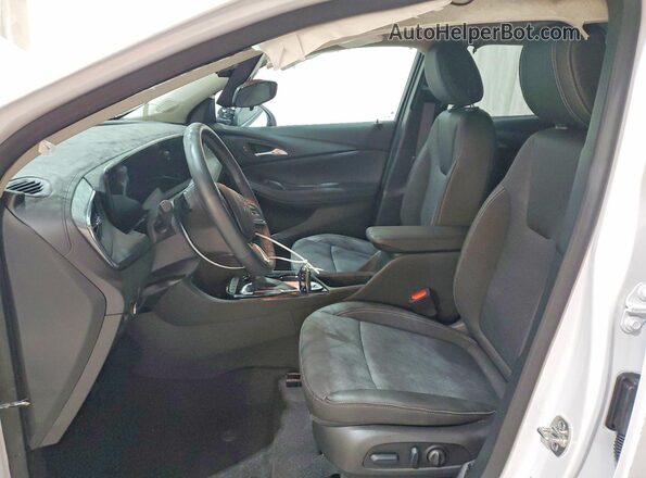 KL4AMCSL0TB182299 2026 BUICK ENCORE Белый Вид салона спереди