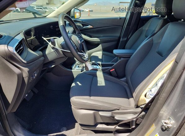 KL4AMCSL2SB212059 2025 BUICK ENCORE Серый Вид салона спереди