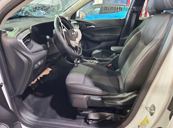 KL4AMCSL6TB095720 2026 BUICK ENCORE White წინა სალონის ხედი