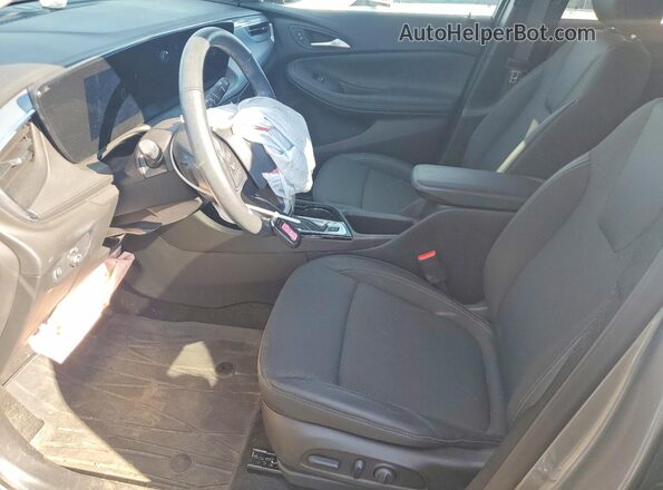 KL4AMCSLXSB032716 2025 BUICK ENCORE Silver Widok wnętrza z przodu