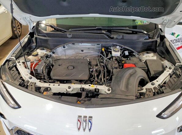KL4AMESL2SB020555 2025 BUICK ENCORE White ძრავის განყოფილების ხედი