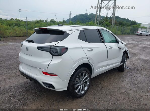 KL4AMGSL2TB149103 2026 BUICK ENCORE Белый Задняя правая четверть