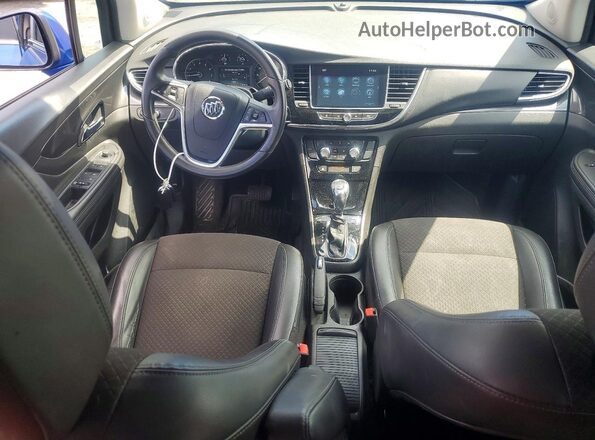 KL4CJASB0JB510704 2018 BUICK ENCORE Blue Вид панелі приладів