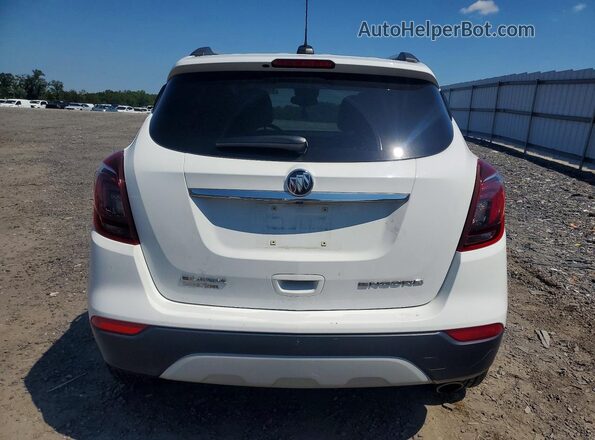 KL4CJASB0JB580025 2018 BUICK ENCORE White Հետևի տեսք