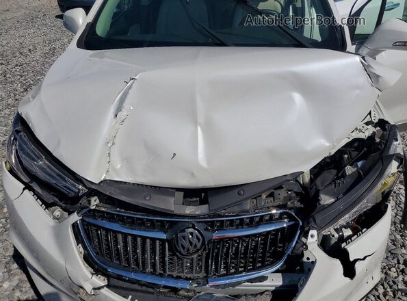 KL4CJASB0JB624508 2018 BUICK ENCORE White Engine compartment view