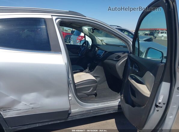 KL4CJASB0KB725579 2019 BUICK ENCORE Серебряный Вид салона спереди