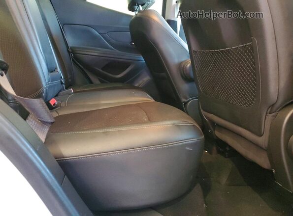 KL4CJASB2HB169655 2017 BUICK ENCORE Белый Вид задней части салона
